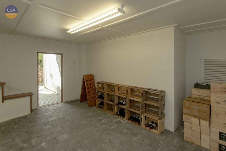 Photo of property in 39a Tauroa Road, Havelock North, 4130