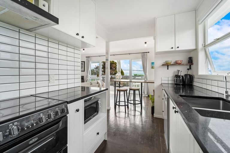 Photo of property in 31 Brightside Road, Stanmore Bay, Whangaparaoa, 0932