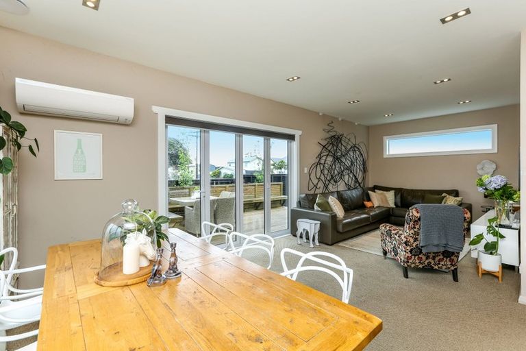 Photo of property in 70 Lemon Street, New Plymouth, 4310