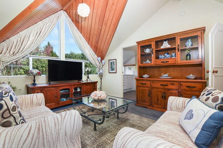 Photo of property in 14 Shane Place, Lynmore, Rotorua, 3010