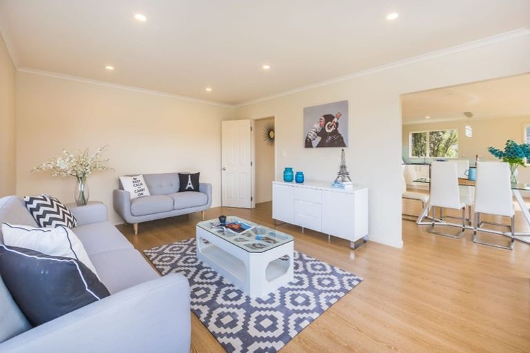 Photo of property in 1 George Deane Place, Greenhithe, Auckland, 0632