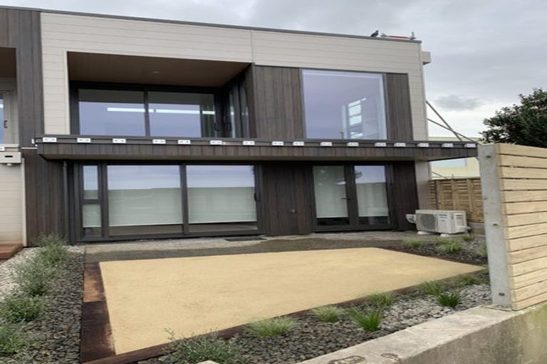 Photo of property in Marrakech Cafe, 6/305 Evans Bay Parade, Hataitai, Wellington, 6021