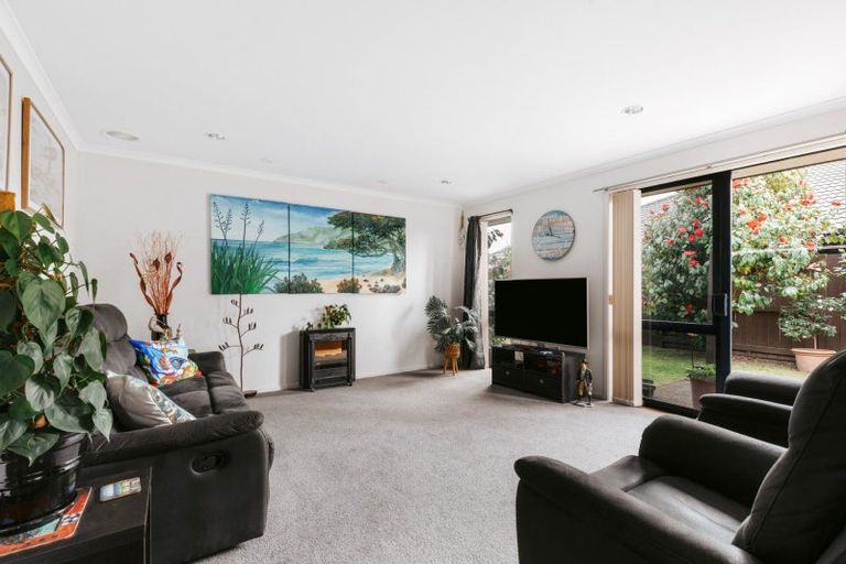 Photo of property in 7 Beachmere Place, Papamoa Beach, Papamoa, 3118