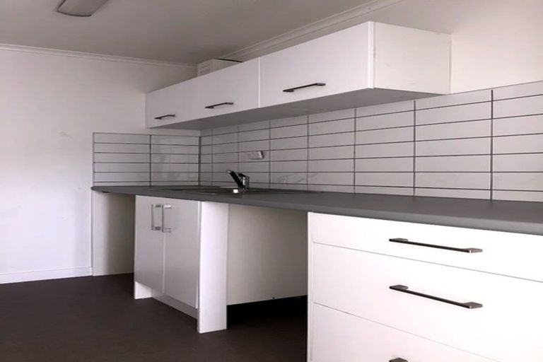 Photo of property in 19 Mallam Street, Karori, Wellington, 6012