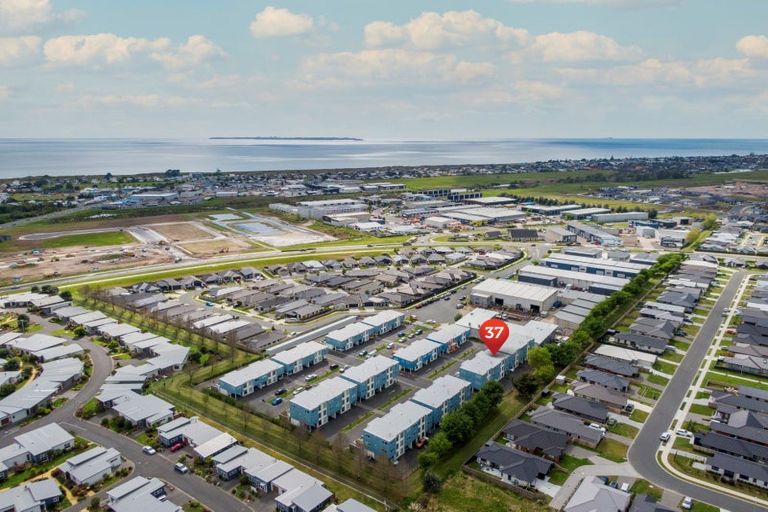 Photo of property in 31 Reynolds Place, Papamoa Beach, Papamoa, 3118