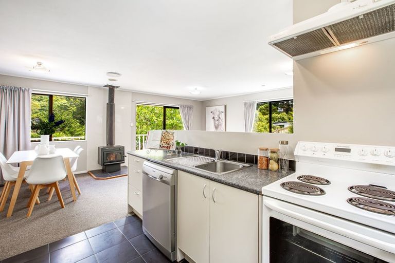 Photo of property in 25 Postgate Drive, Whitby, Porirua, 5024