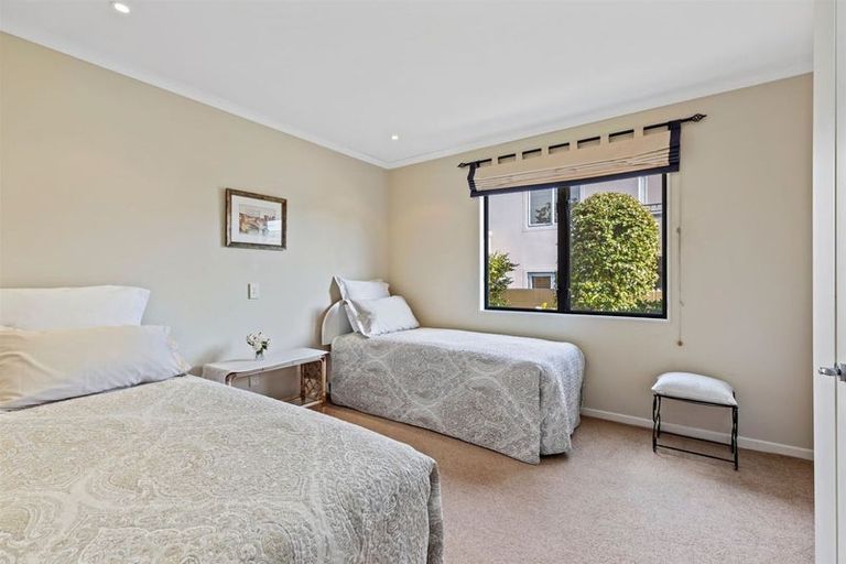 Photo of property in 8 Sissinghurst Court, Bethlehem, Tauranga, 3110