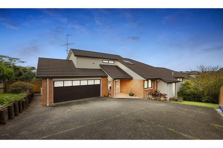 Photo of property in 2/37 Woodlands Crescent, Browns Bay, Auckland, 0630