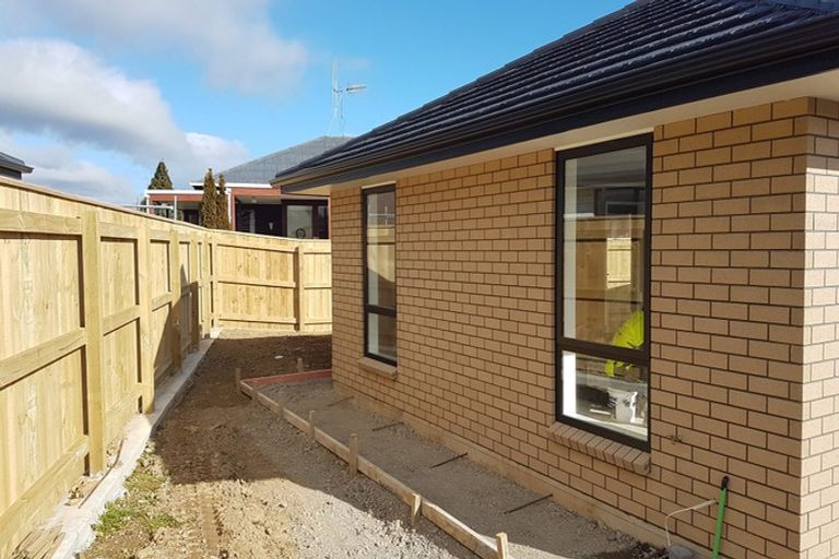 Photo of property in 87 Fairfield Road, Levin, 5510