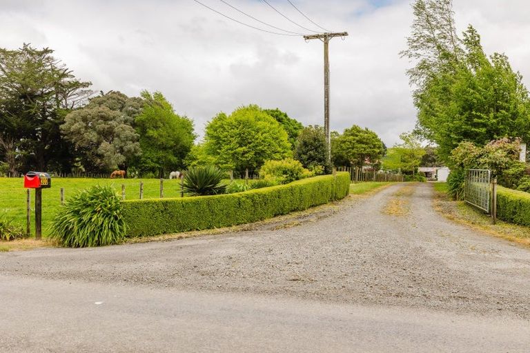Photo of property in 300 Hinemoa Valley Road, Kaitawa, Pahiatua, 4981