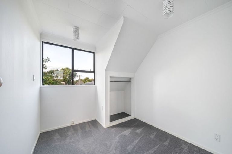 Photo of property in 15 Wittys Road, Avonhead, Christchurch, 8042