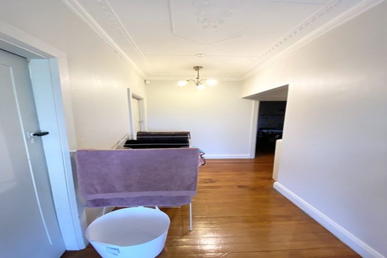 Photo of property in 35 Memorial Avenue, Ilam, Christchurch, 8053