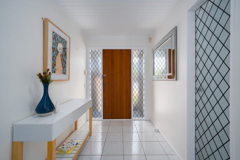 Photo of property in 14 Aintree Grove, Churton Park, Wellington, 6037