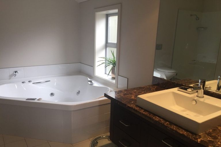 Photo of property in Breakfree Alpine Village, 25/643 Frankton Road, Queenstown, 9300