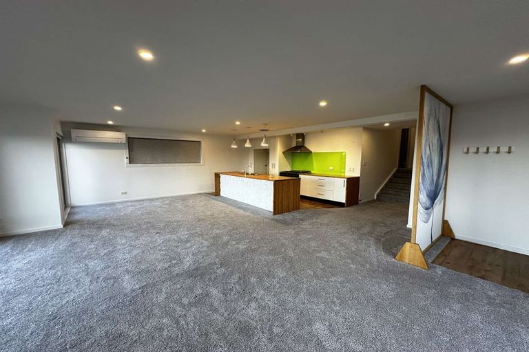 Photo of property in 165 Townsend Road, Miramar, Wellington, 6022