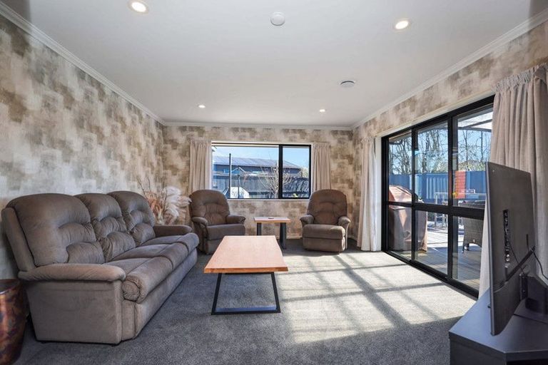 Photo of property in 3 Hight Place, Tinwald, Ashburton, 7700