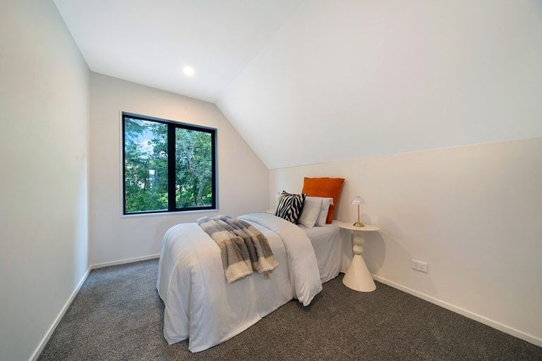 Photo of property in 2/114 Don Buck Road, Massey, Auckland, 0614
