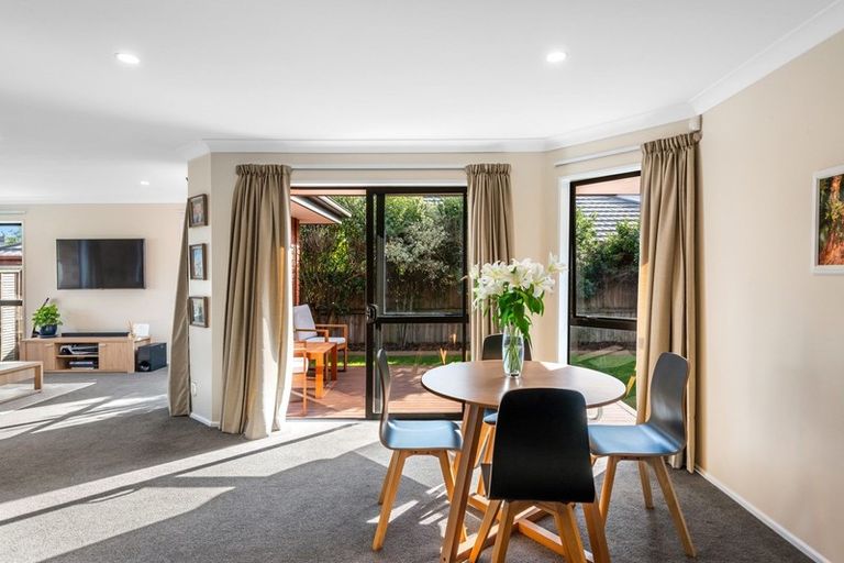 Photo of property in 15 Hideaway Gate, Parklands, Christchurch, 8083