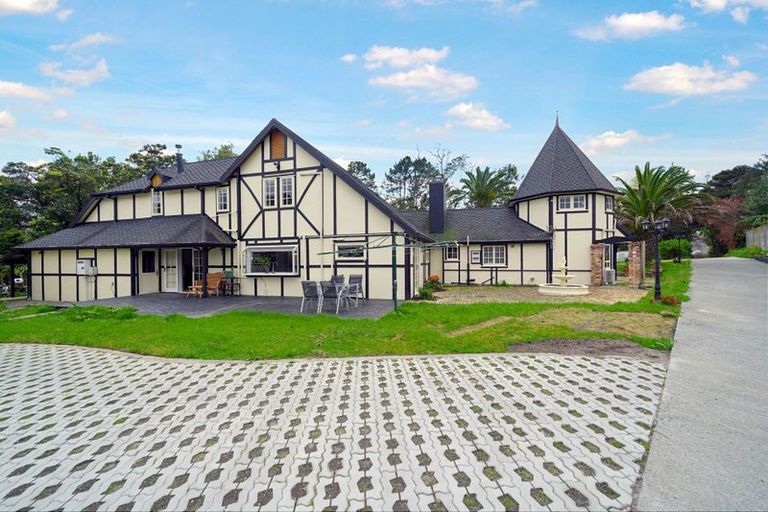 Photo of property in 68 Kaurilands Road, Titirangi, Auckland, 0604