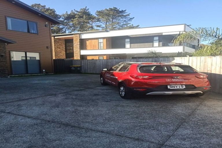 Photo of property in 11 Wyon Way, Flat Bush, Auckland, 2016