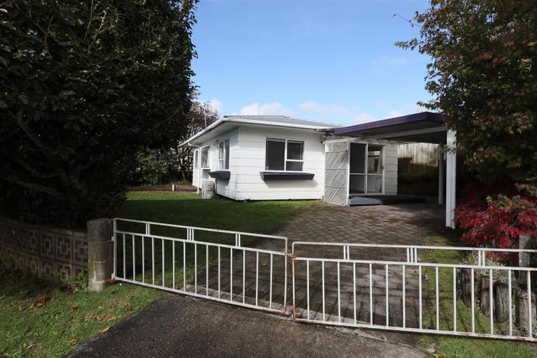 Photo of property in 417 Pukehangi Road, Pomare, Rotorua, 3015