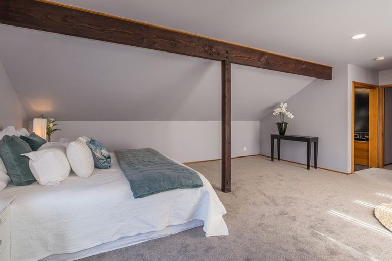 Photo of property in 18 Aylmer Street, Somerfield, Christchurch, 8024