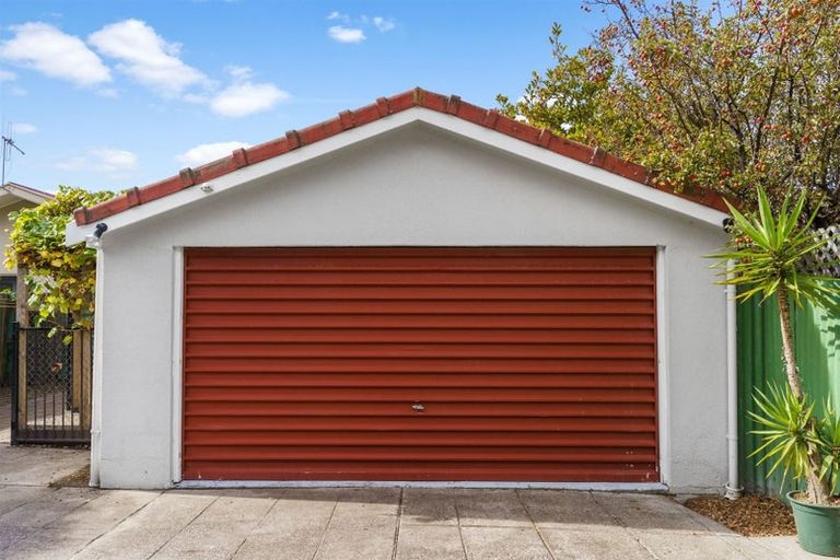 Photo of property in 2/2 Colenso Street, Sumner, Christchurch, 8081
