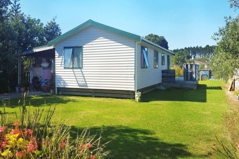 Photo of property in 5 Taotahi Walk, Ruakaka, 0116