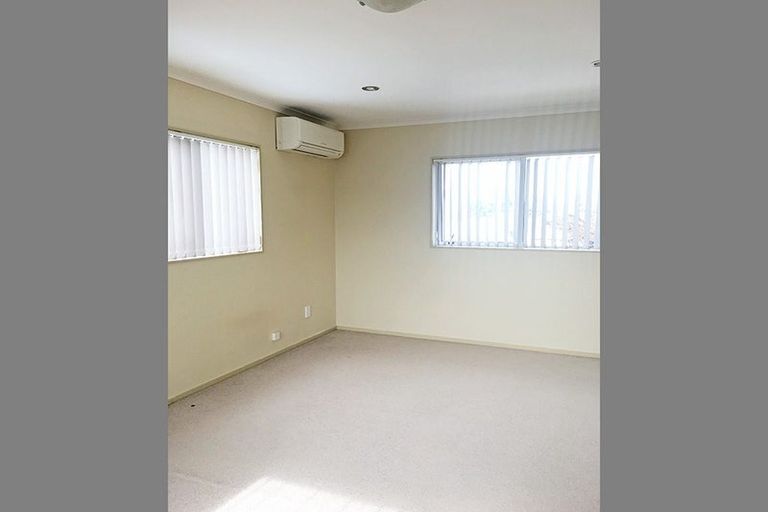 Photo of property in 130 Puhinui Road, Papatoetoe, Auckland, 2104