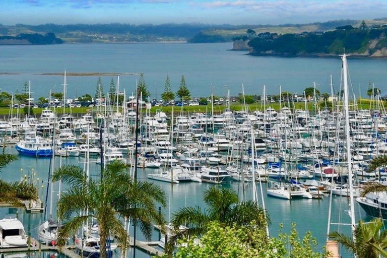 Photo of property in 37 Nautilus Drive, Gulf Harbour, Whangaparaoa, 0930