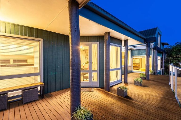 Photo of property in 29 The Track, Plimmerton, Porirua, 5026