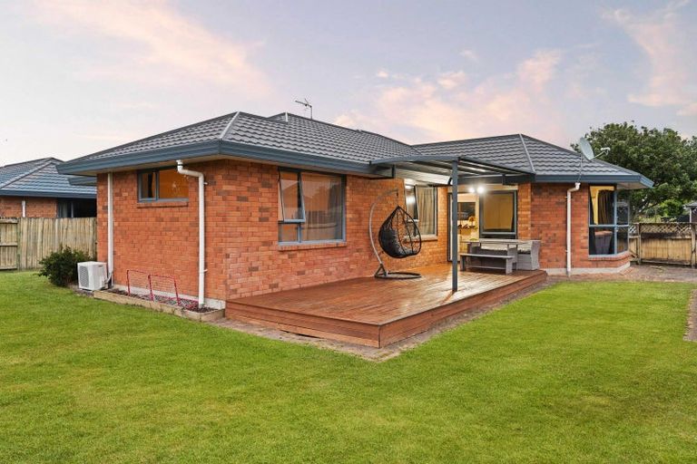 Photo of property in 26 Aldershot Place, Nawton, Hamilton, 3200