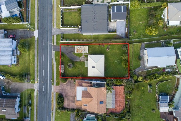 Photo of property in 56 Omokoroa Road, Omokoroa, 3114