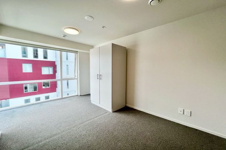 Photo of property in The Peak Apartments, 802/170 Taranaki Street, Te Aro, Wellington, 6011