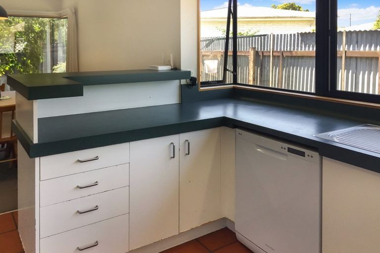 Photo of property in 22 Dover Road, St Andrews, Hamilton, 3200