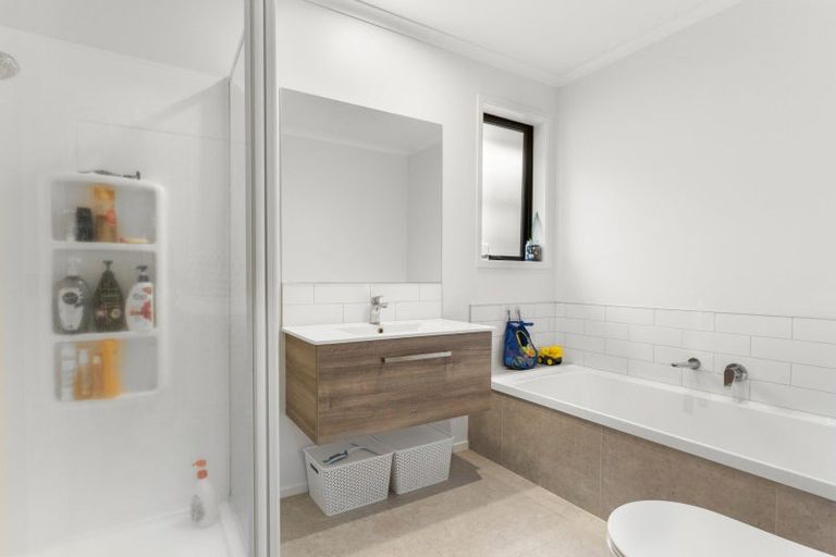 Photo of property in 69 Hills View Drive, Papamoa, 3118