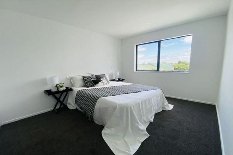 Photo of property in 7/4 Gilberthorpes Road, Islington, Christchurch, 8042