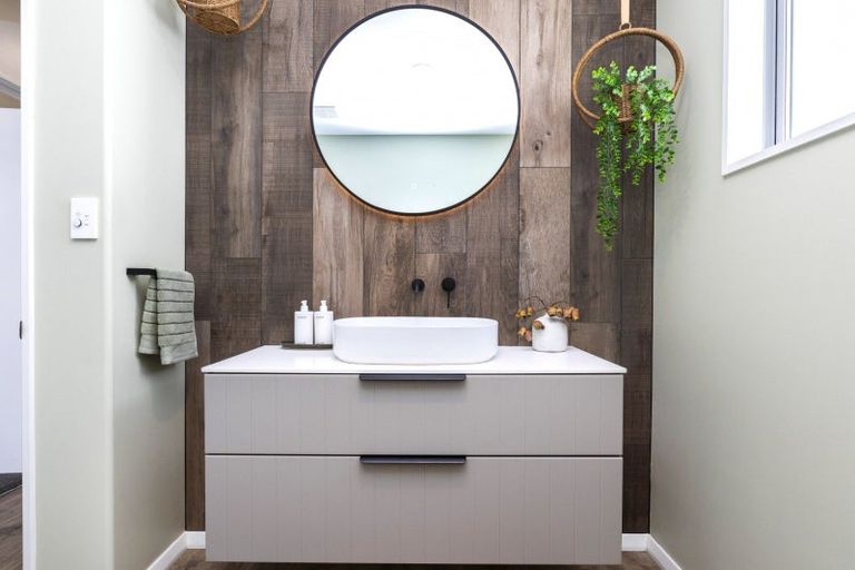 Photo of property in 15 Forbes Street, Sydenham, Christchurch, 8023