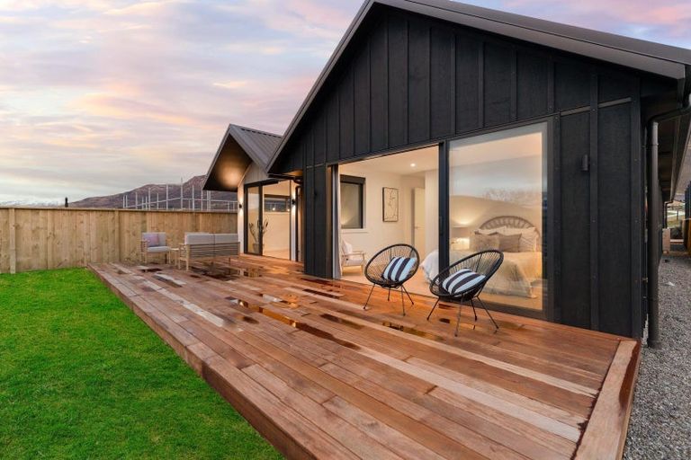 Photo of property in 125 Spur Ridge Rise, Jacks Point, 9371