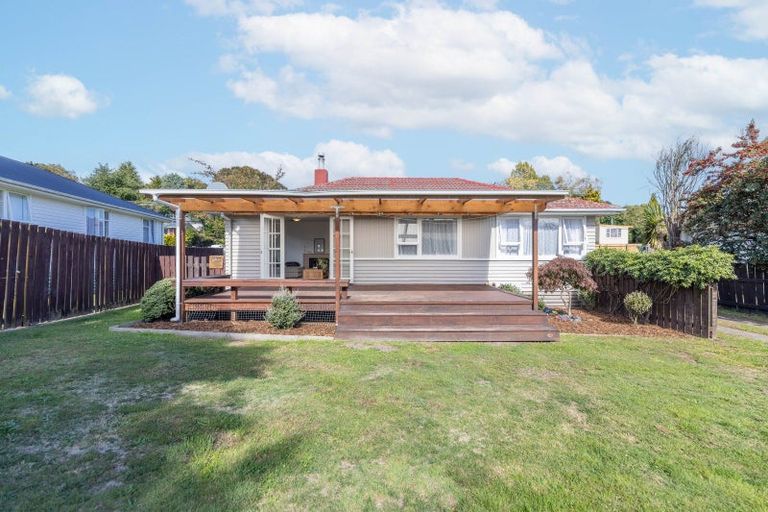 Photo of property in 18 Tawa Street, Hilltop, Taupo, 3330