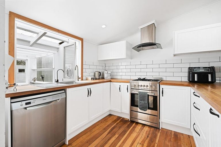 Photo of property in 33 Claude Street, Fairfield, Hamilton, 3214