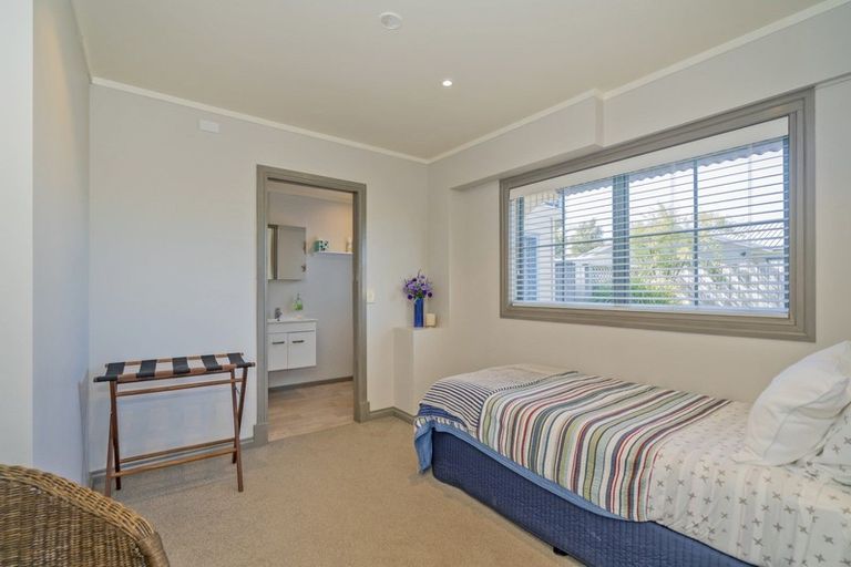 Photo of property in 5 Pipi Dune, Whitianga, 3510