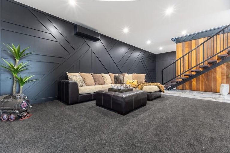 Photo of property in 8 Whio Place, Waikanae, 5036