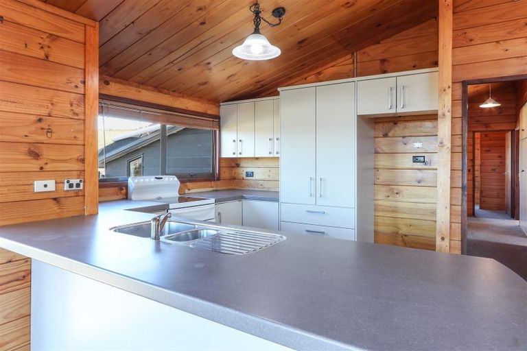 Photo of property in 20 Pukehangi Road, Pukehangi, Rotorua, 3015