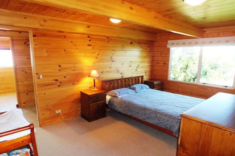 Photo of property in 122 Puka Crescent, Matarangi, Whitianga, 3592