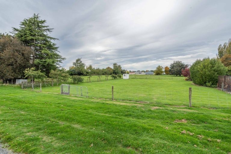 Photo of property in 33 Morton Street, Edendale, 9825