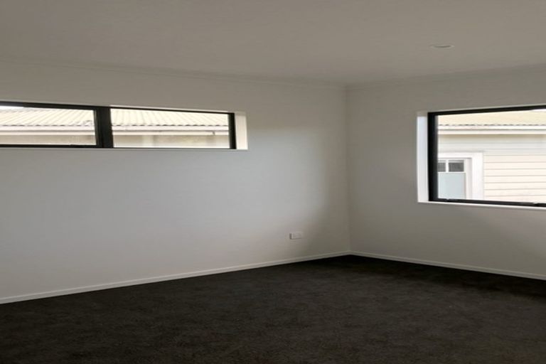 Photo of property in 1/1 Glengarry Road, Glen Eden, Auckland, 0602