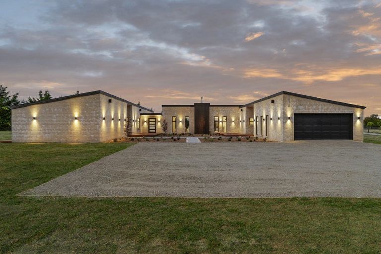 Photo of property in 66 Windsor Drive, Kirwee, Darfield, 7571