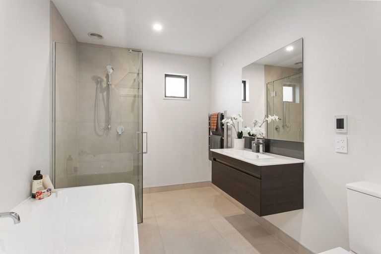 Photo of property in 20a Glenmore Avenue, Casebrook, Christchurch, 8051