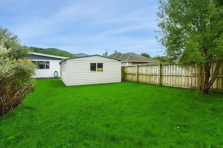 Photo of property in 1/71 Hikurangi Street, Trentham, Upper Hutt, 5018
